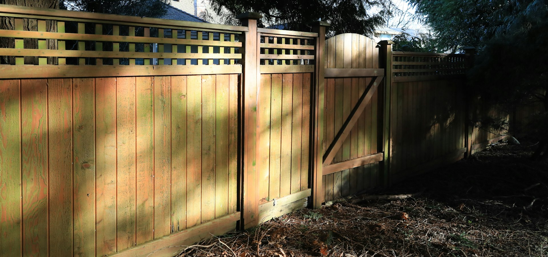 The Ironwood Fence and Deck website homepage